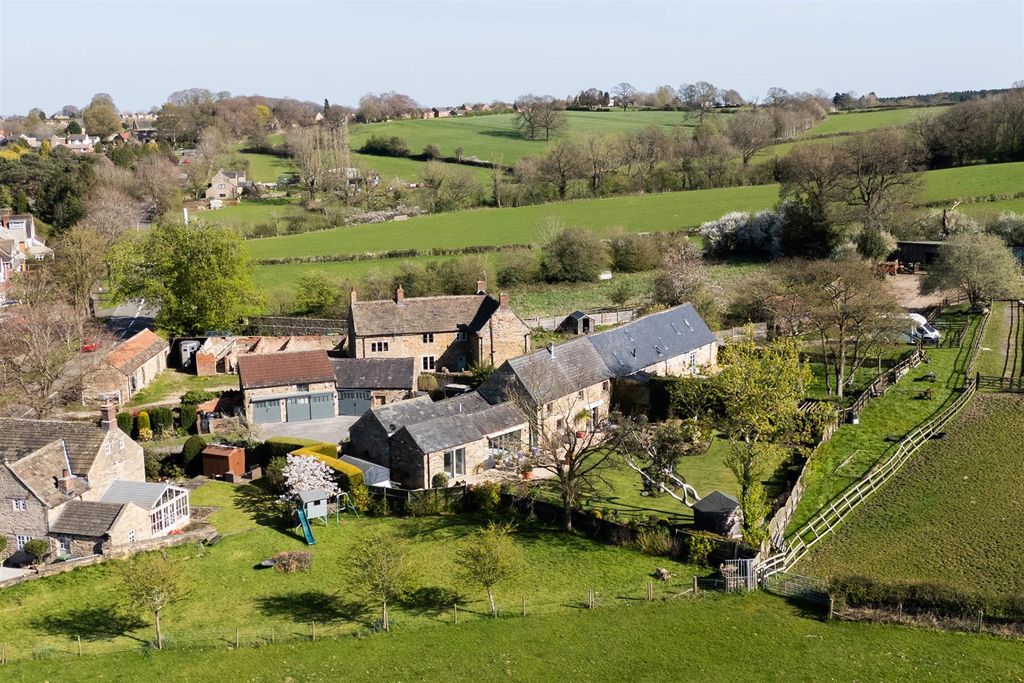 Additional image 77 of 4 bed property for saleHawthorne Barns, Walton Back Lane, Somersall, Chesterfield S42