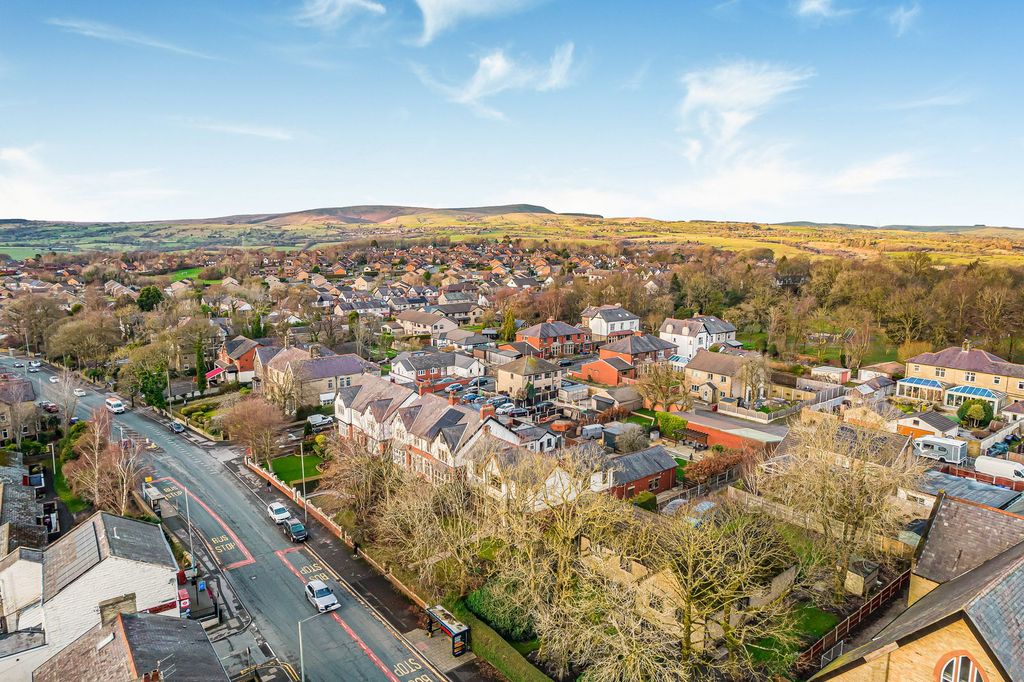 Additional image 71 of 4 bed detached house for salePadiham Road, Burnley BB12