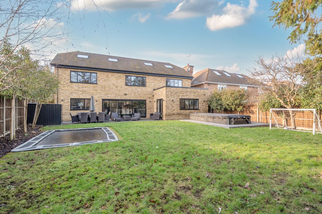Additional image 25 of 7 bed detached house for saleHeathley End, Chislehurst BR7