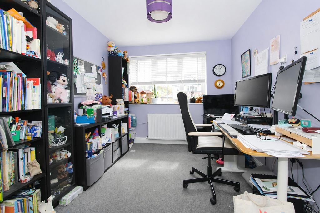 Additional image 16 of 5 bed semi-detached house for saleNorthwood Road, Carshalton SM5