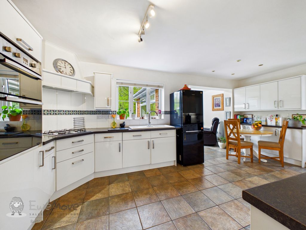 Additional image 2 of 4 bed detached house for saleDoveridge Road, Burton-On-Trent, Staffordshire DE15