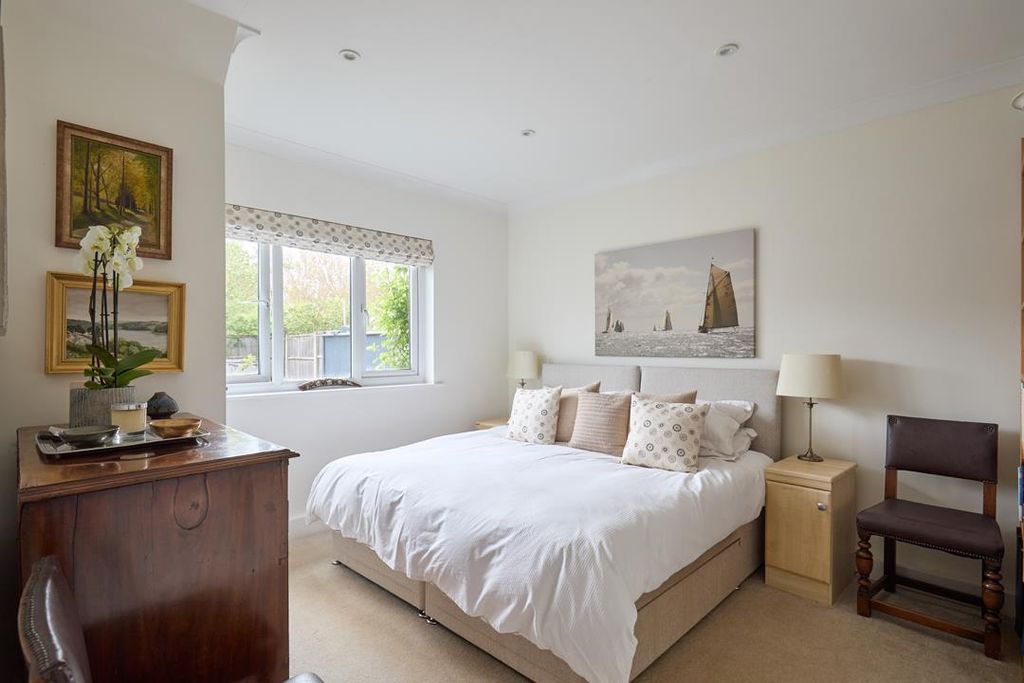 Additional image 17 of 2 bed detached house for saleLaleham Reach, Chertsey KT16