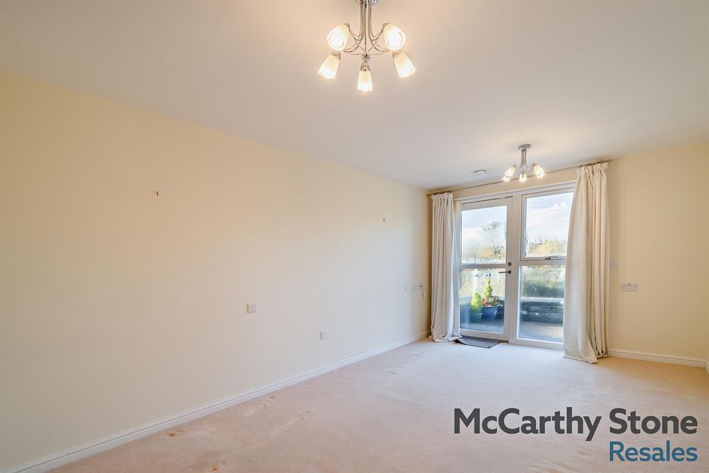Additional image 3 of 2 bed flat for saleBowles Court, Westmead Lane, Chippenham, Wiltshire SN15