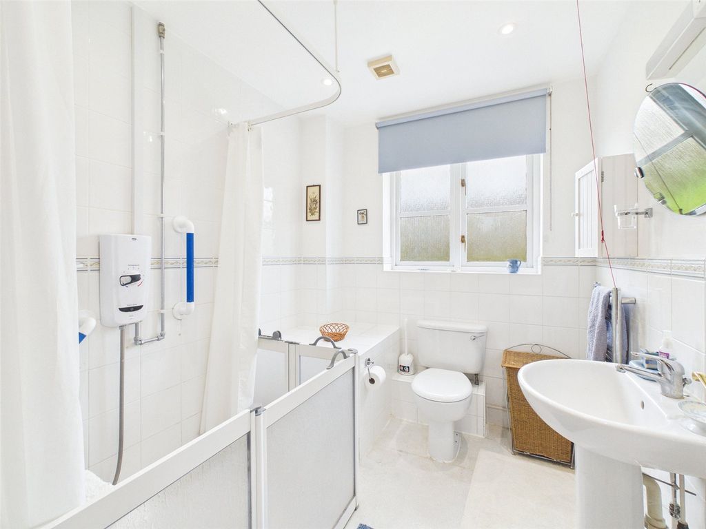 Additional image 16 of 2 bed terraced house for saleHill Farm Court, Chinnor, Oxfordshire OX39