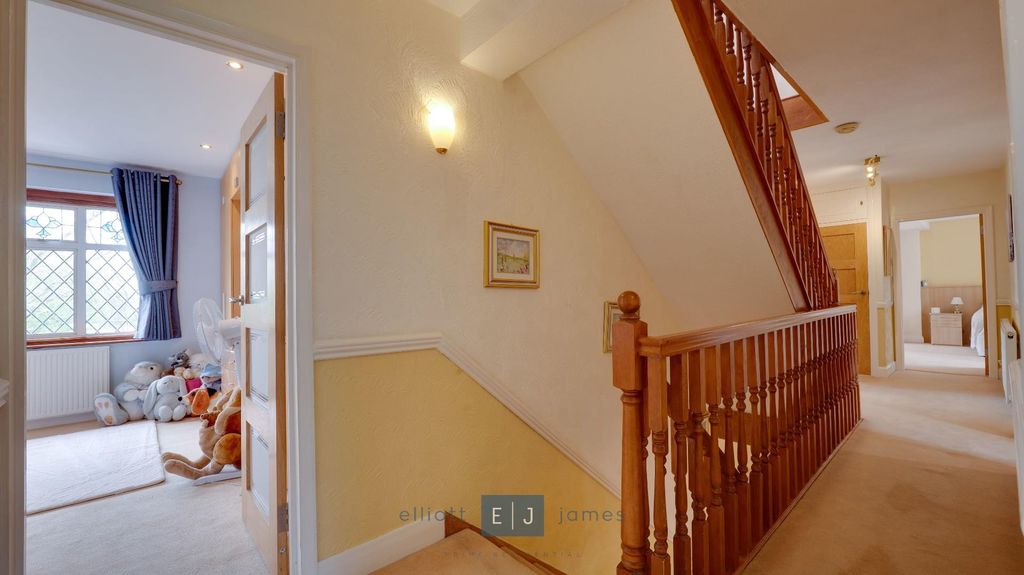 Additional image 23 of 5 bed detached house for saleLee Grove, Chigwell IG7