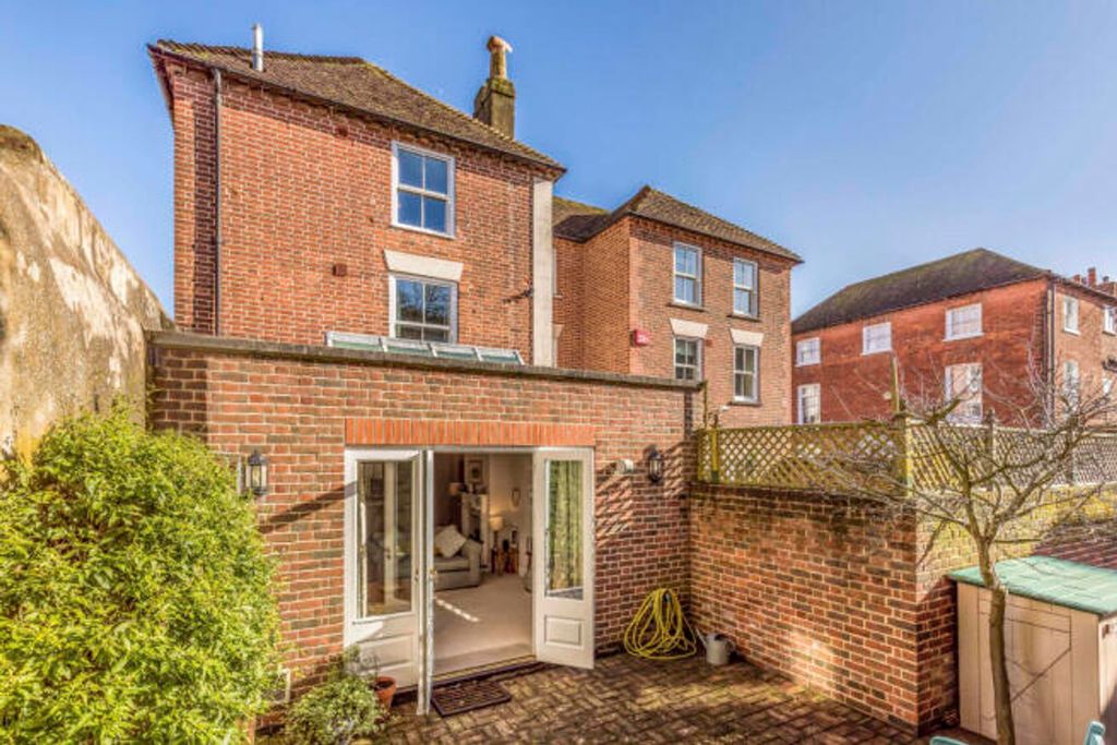 Additional image 4 of 4 bed semi-detached house for saleSt. Johns Street, Chichester PO19