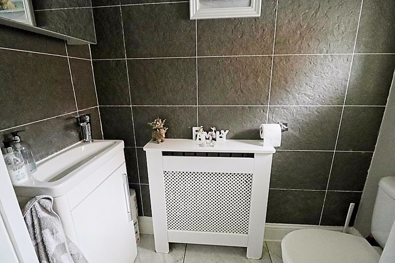 Additional image 7 of 5 bed detached house for saleAzalea Mews, Canvey Island SS8