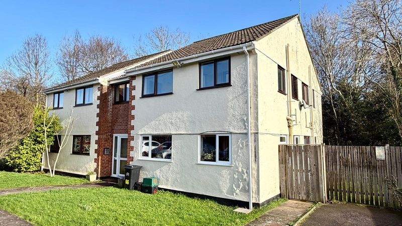 1 bed flat for saleBubwith Close, Chard, Somerset TA20