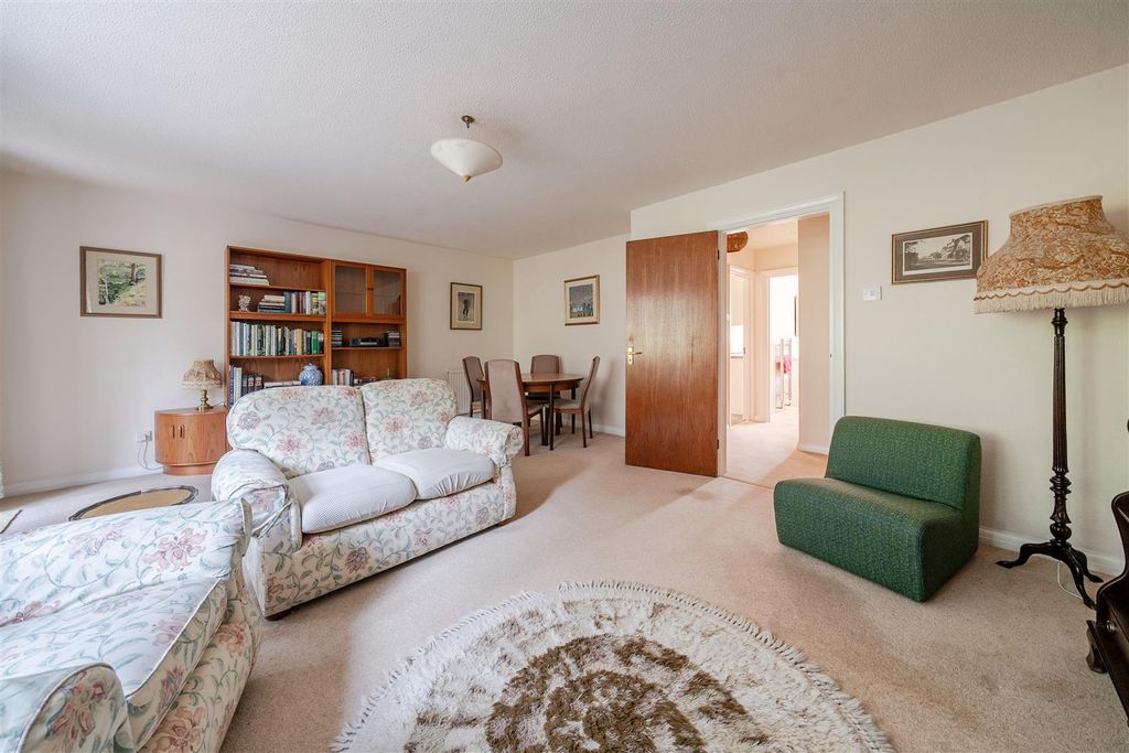 Additional image 13 of 2 bed flat for salePortesbery Hill Drive, Camberley GU15