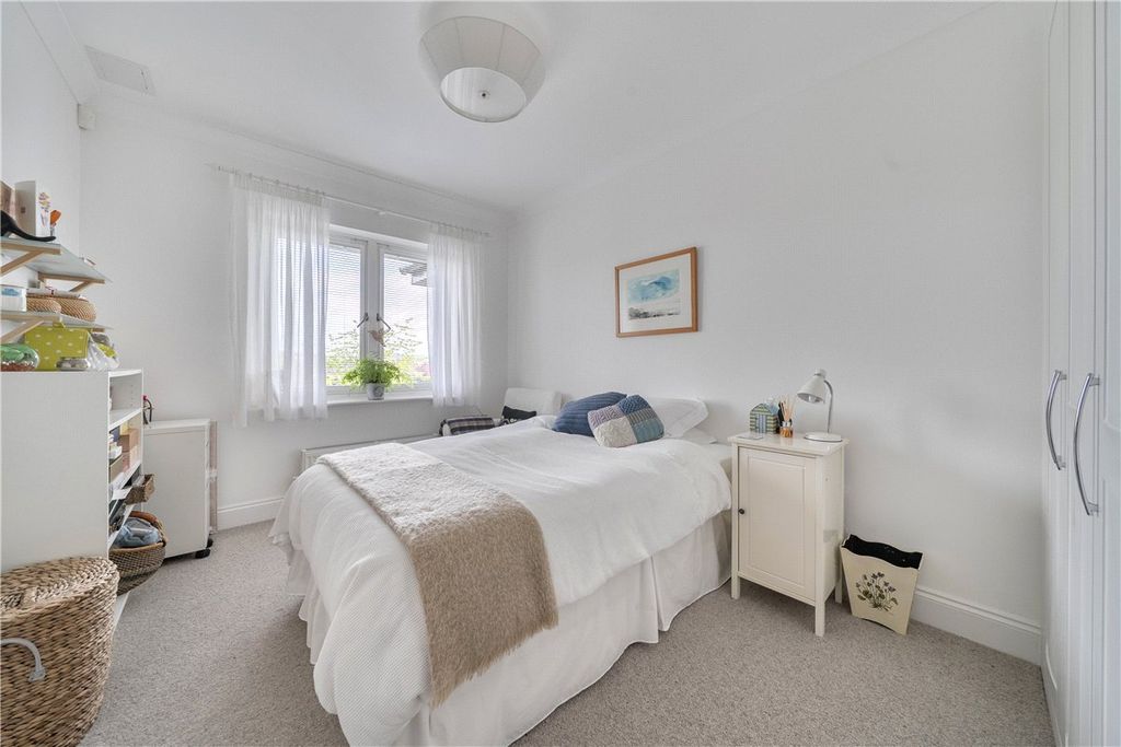 Additional image 9 of 2 bed flat for salePriory Court, Marlborough, Wiltshire SN8