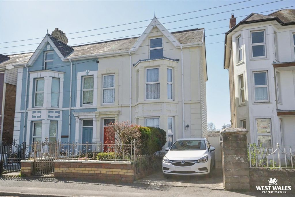 Additional image 31 of 5 bed semi-detached house for salePark Place, Cardigan SA43