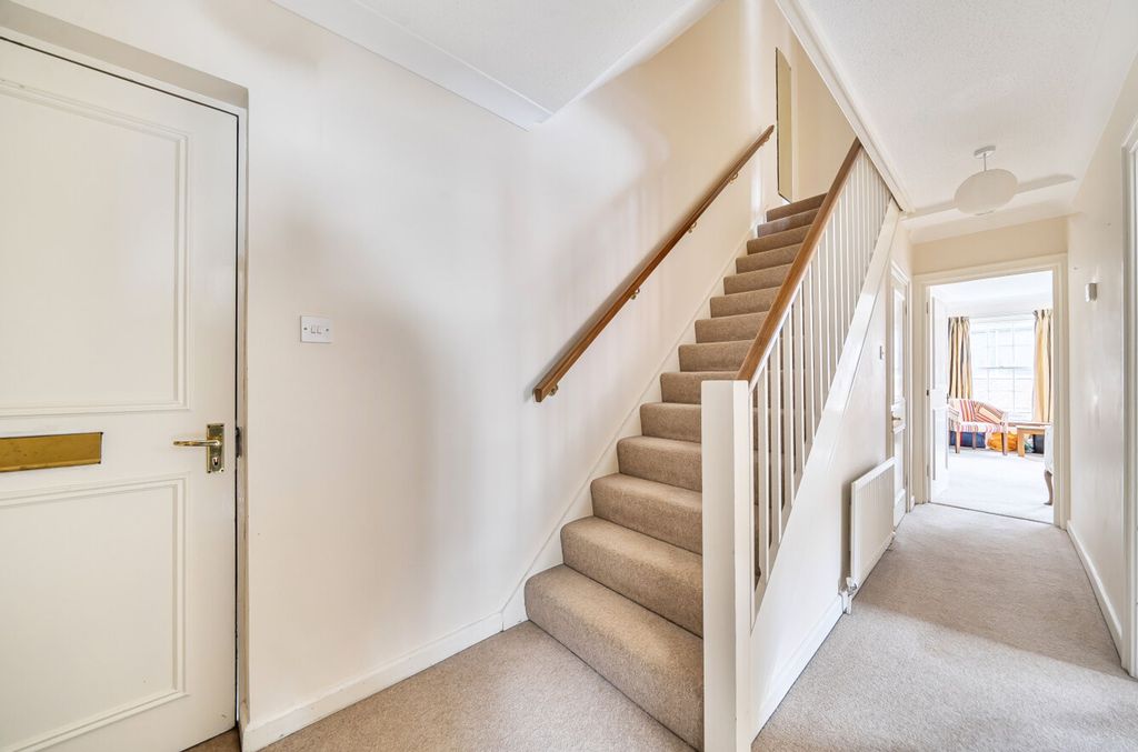 Additional image 14 of 3 bed flat for saleChapel Street, Chichester PO19