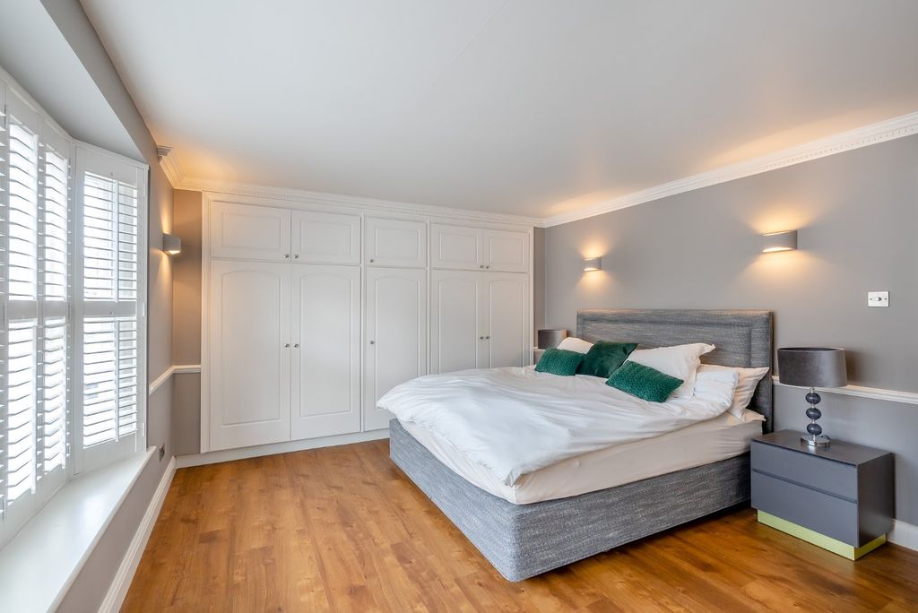 Additional image 12 of 5 bed town house for saleSt. Peters Lane, Canterbury, Kent CT1