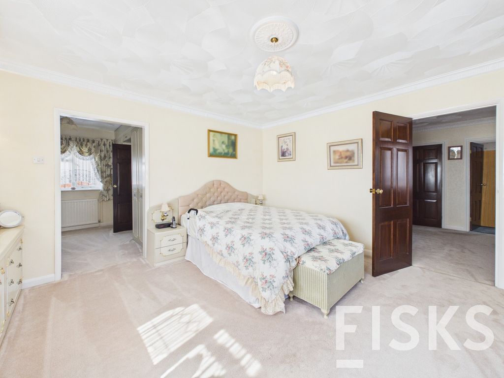 Additional image 14 of 4 bed detached house for saleLeigh Road, Canvey Island SS8