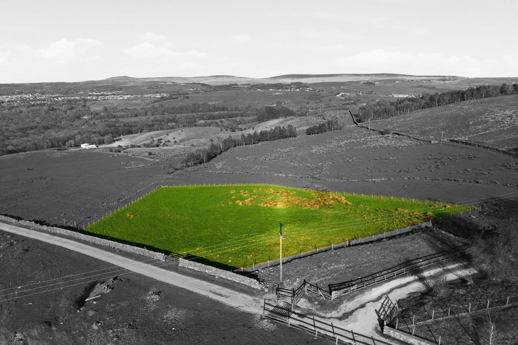Additional image 23 of 4 bed barn conversion for saleGlen View Road, Burnley BB11