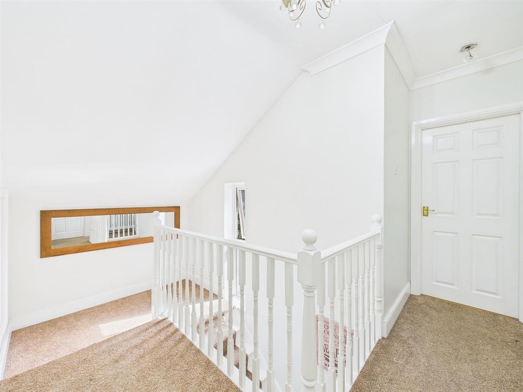 Additional image 12 of 4 bed detached house for salePlantation Road, Chippenham SN14