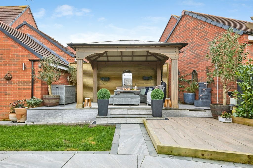 Additional image 8 of 4 bed detached house for saleRook Drive, Burton-On-Trent DE13