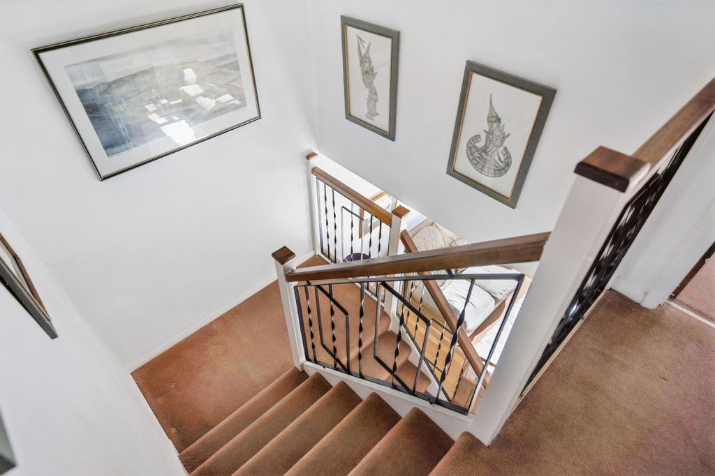 Additional image 11 of 3 bed semi-detached house for saleHunters Point, Chinnor, Oxfordshire OX39