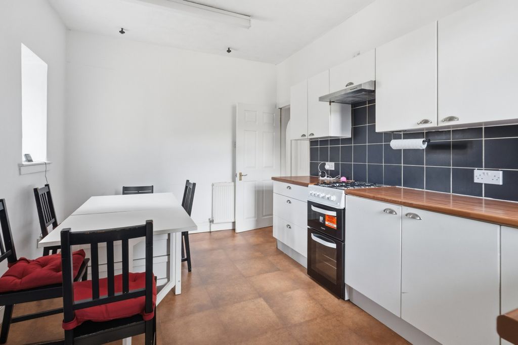 Additional image 5 of 3 bed flat for saleSomerville Street, Burntisland KY3