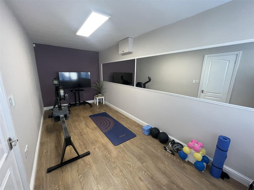 Additional image 16 of 6 bed detached house for saleLindisfarne Close, Chester Le Street DH2