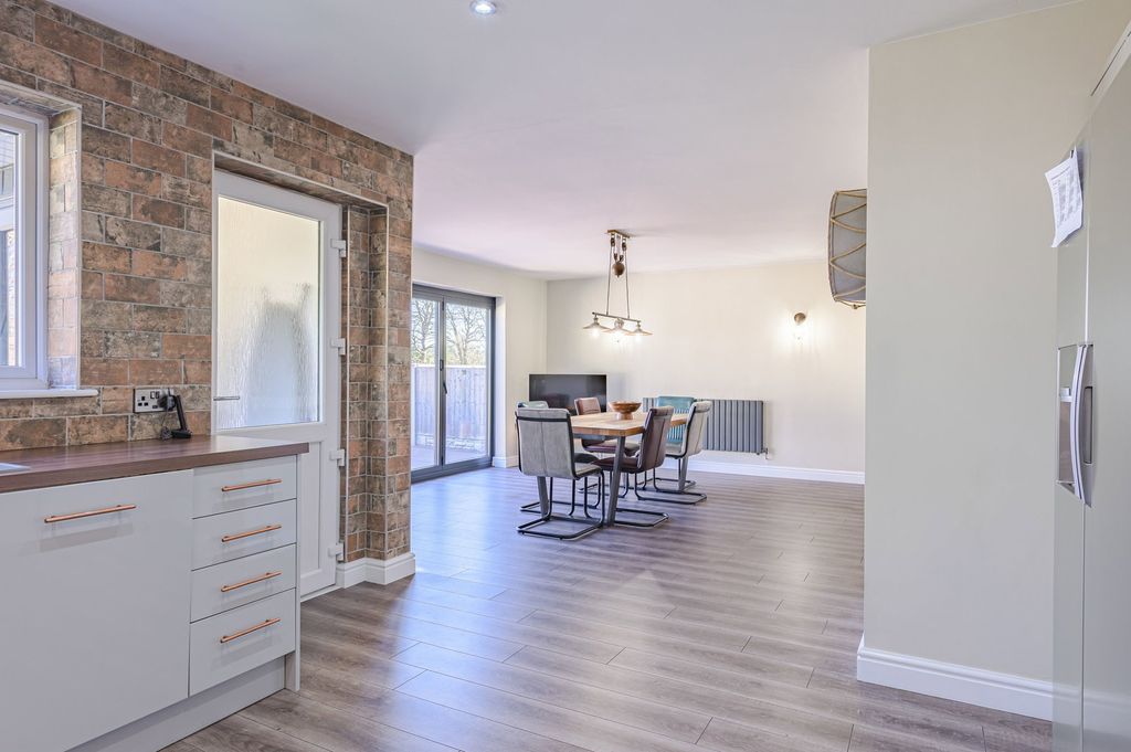 Additional image 7 of 3 bed bungalow for saleChurch Road, Burntwood WS7