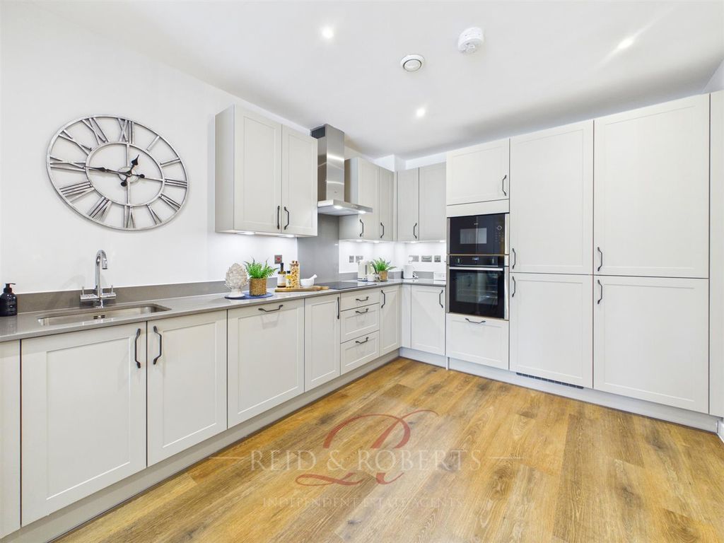 Additional image 4 of 1 bed flat for saleHathaway Lane, Great Boughton, Chester CH3