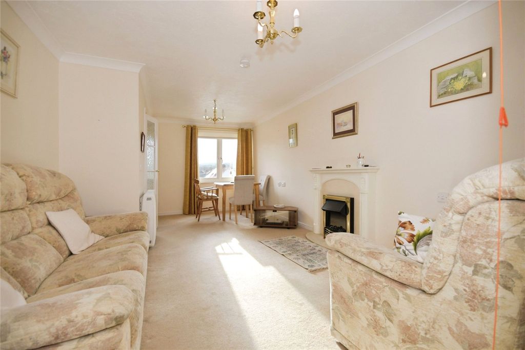 Additional image 2 of 2 bed flat for saleStephenson Court, Chesterfield S40