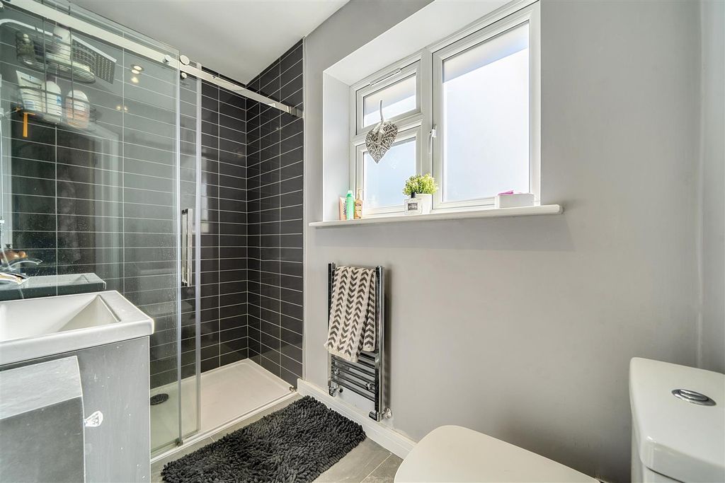 Additional image 23 of 5 bed detached house for saleClarewood Drive, Camberley, Surrey GU15
