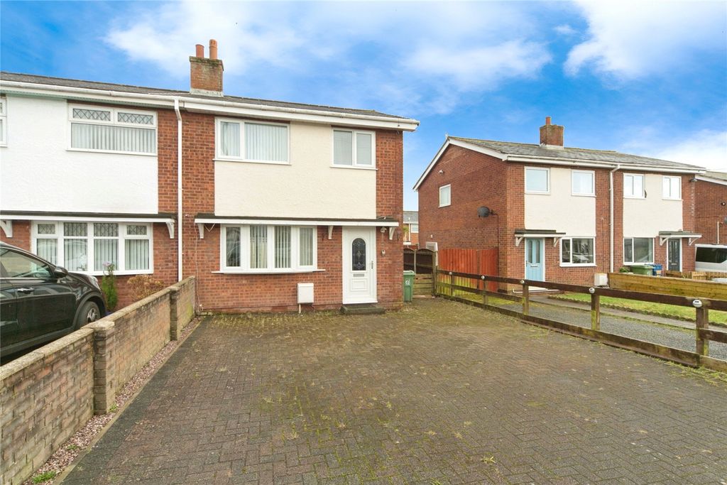 3 bed semi-detached house for saleLon Cilgwyn, Caernarfon, Gwynedd LL55