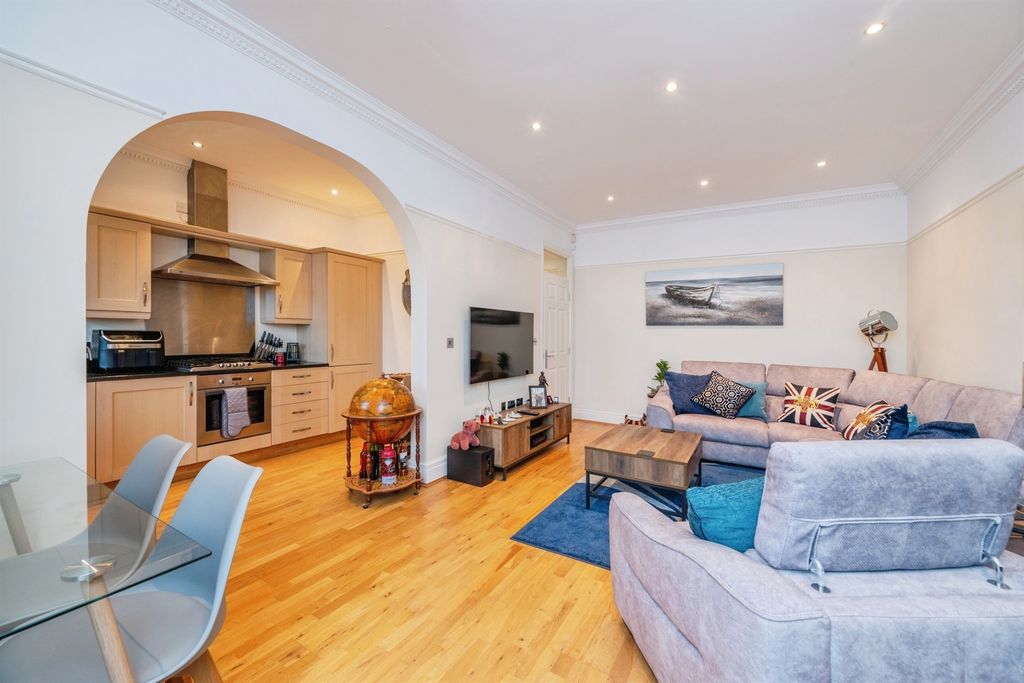 Additional image 5 of 2 bed flat for saleNightingale Walk, Burntwood WS7