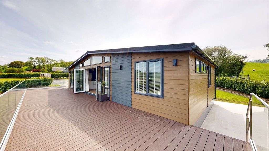 2 bed mobile/park home for salePlas Dyffryn Trannon Lodge Park, Trefeglwys, Caersws, Powys SY17