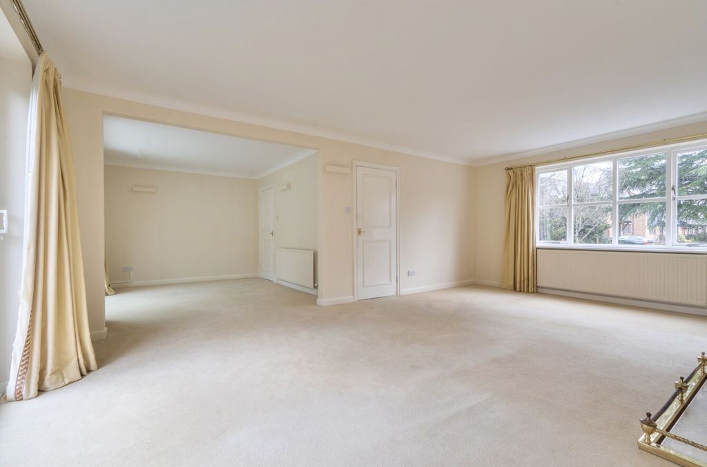 Additional image 2 of 4 bed detached house for saleSelham Close, Chichester PO19