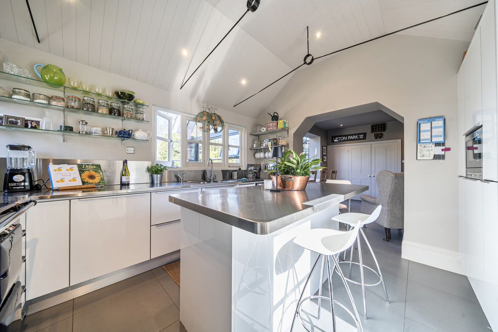 Additional image 4 of 5 bed semi-detached house for saleMorley Road, Chislehurst BR7