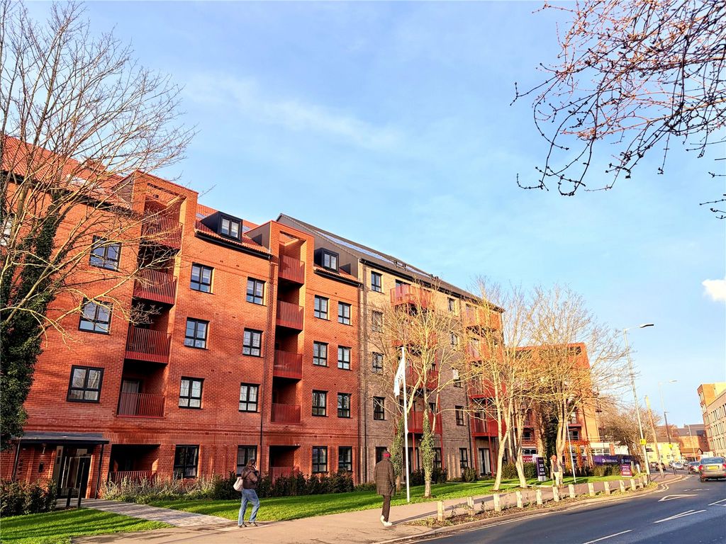 Additional image 11 of 2 bed flat for saleTayfen Court, Tayfen Road, Bury St. Edmunds, Suffolk IP33