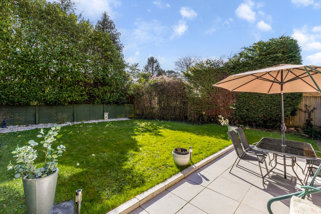 Additional image 8 of 4 bed detached house for saleHawthorne Gardens, Caterham CR3