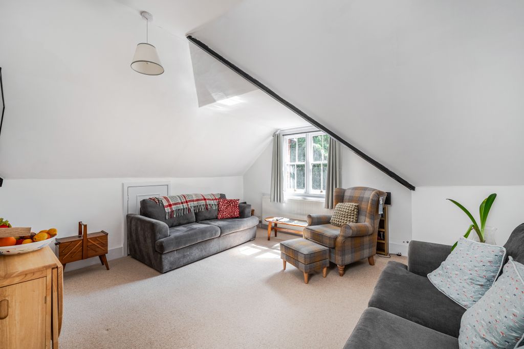 Additional image 12 of 2 bed flat for saleHarestone Hill, Caterham CR3