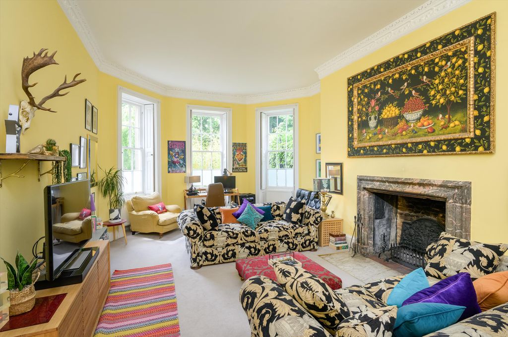 Additional image 2 of 5 bed town house for saleWest Wing, The Ivy, Chippenham, Wiltshire SN15