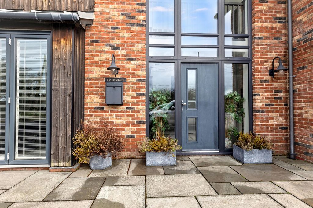 Additional image 2 of 4 bed detached house for saleHeath Road, St Osyth CO16
