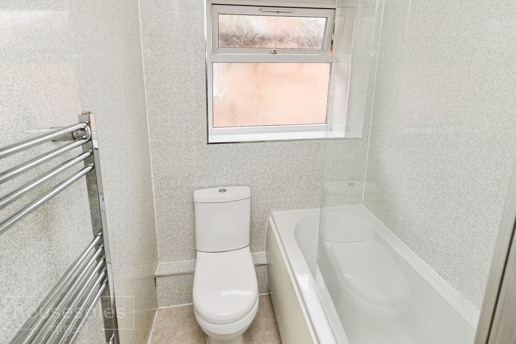 Additional image 4 of 2 bed flat for saleRedland Close, Chester CH4