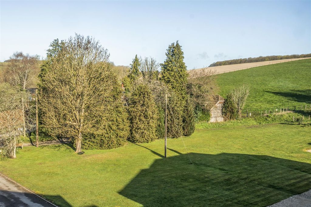Additional image 19 of 3 bed flat for saleChisenbury Court, East Chisenbury, Pewsey SN9