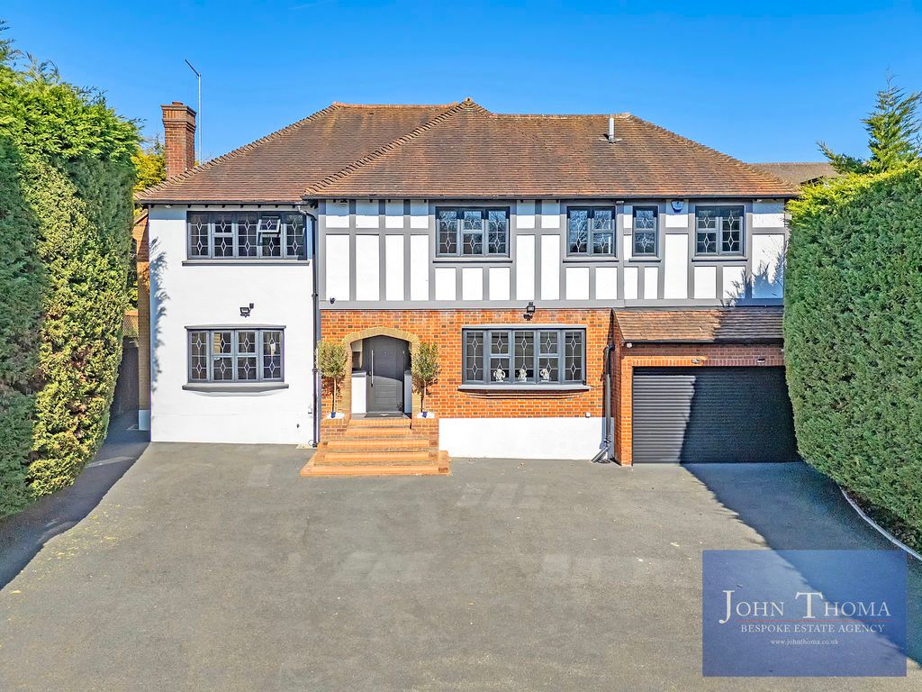 4 bed detached house for saleCourtland Drive, Chigwell IG7