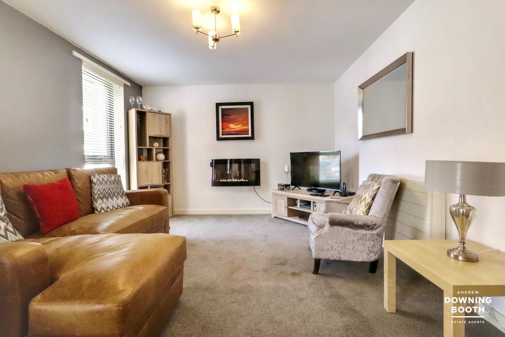 Additional image 4 of 2 bed flat for saleQueen Street, Lichfield WS13
