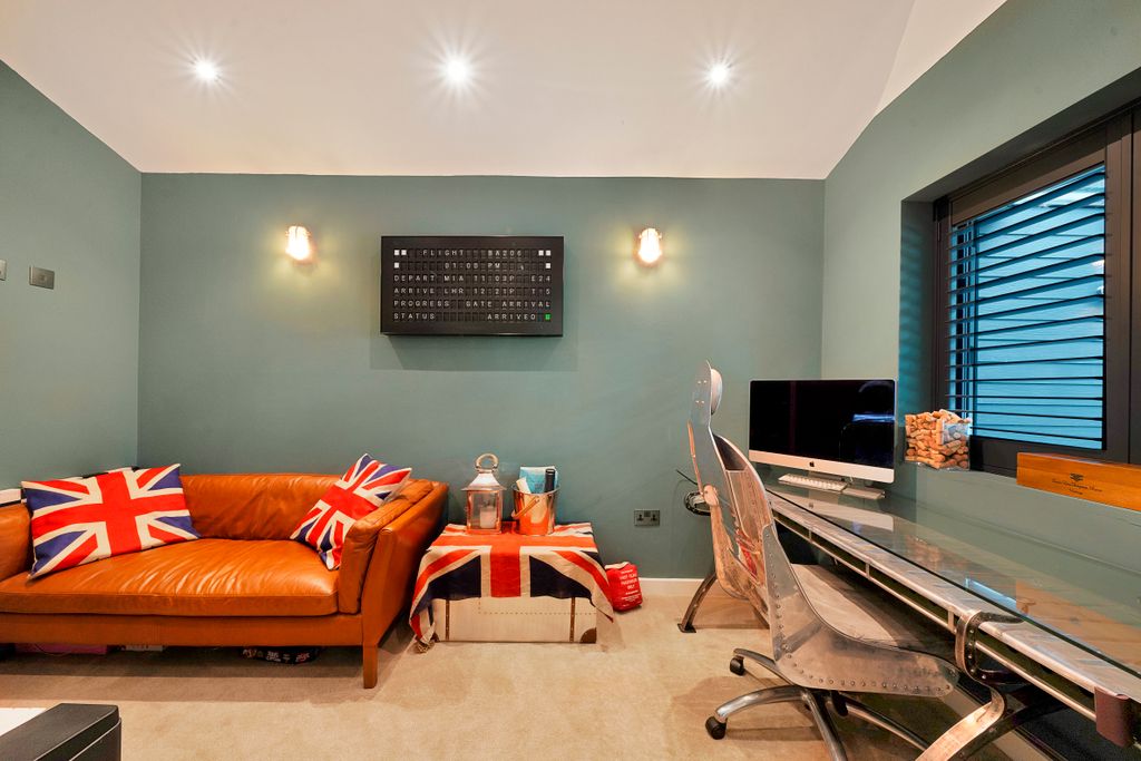 Additional image 16 of 3 bed detached house for saleDockett Eddy, Chertsey KT16