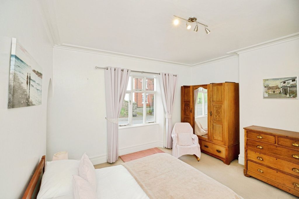 Additional image 21 of 7 bed semi-detached house for saleEngland Road South, Caernarfon LL55