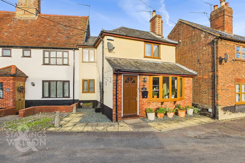 4 bed terraced house for saleStation Road, Earsham, Bungay NR35