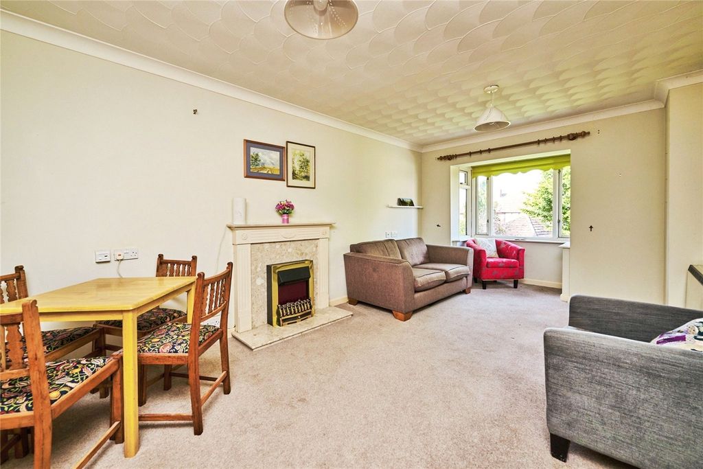 2 bed flat for saleAshleigh Court, Warboys PE28