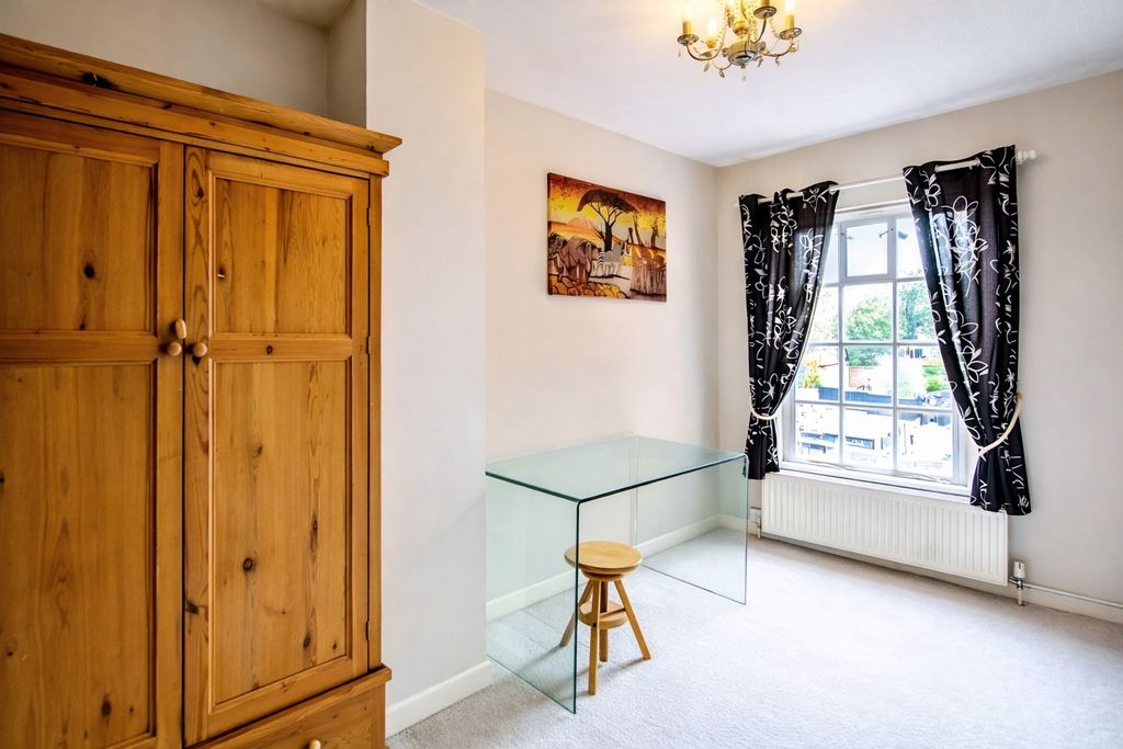 Additional image 9 of 2 bed flat for saleBlack Friars, Chester, Cheshire CH1