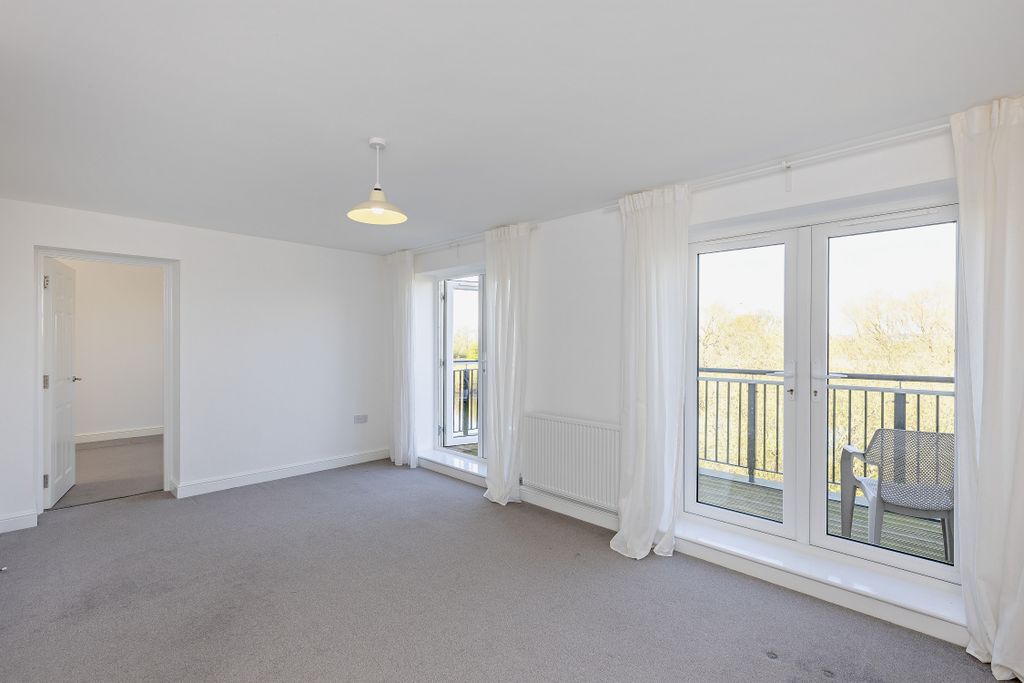 Additional image 11 of 4 bed link detached house for saleWaterside Crescent, Castleford, West Yorkshire WF10