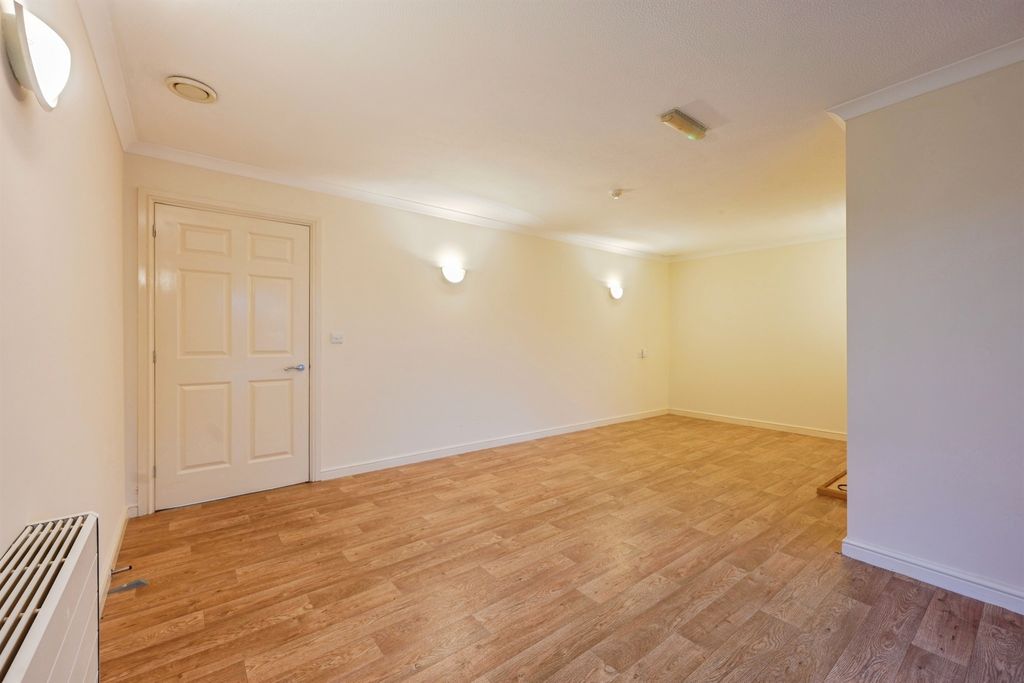 Additional image 6 of 1 bed flat for saleLower Sandford Street, Lichfield WS13