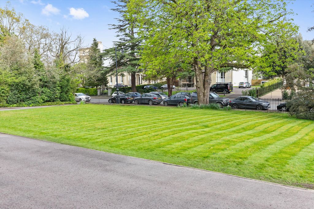 Additional image 21 of 5 bed terraced house for saleLypiatt Terrace, Cheltenham, Gloucestershire GL50